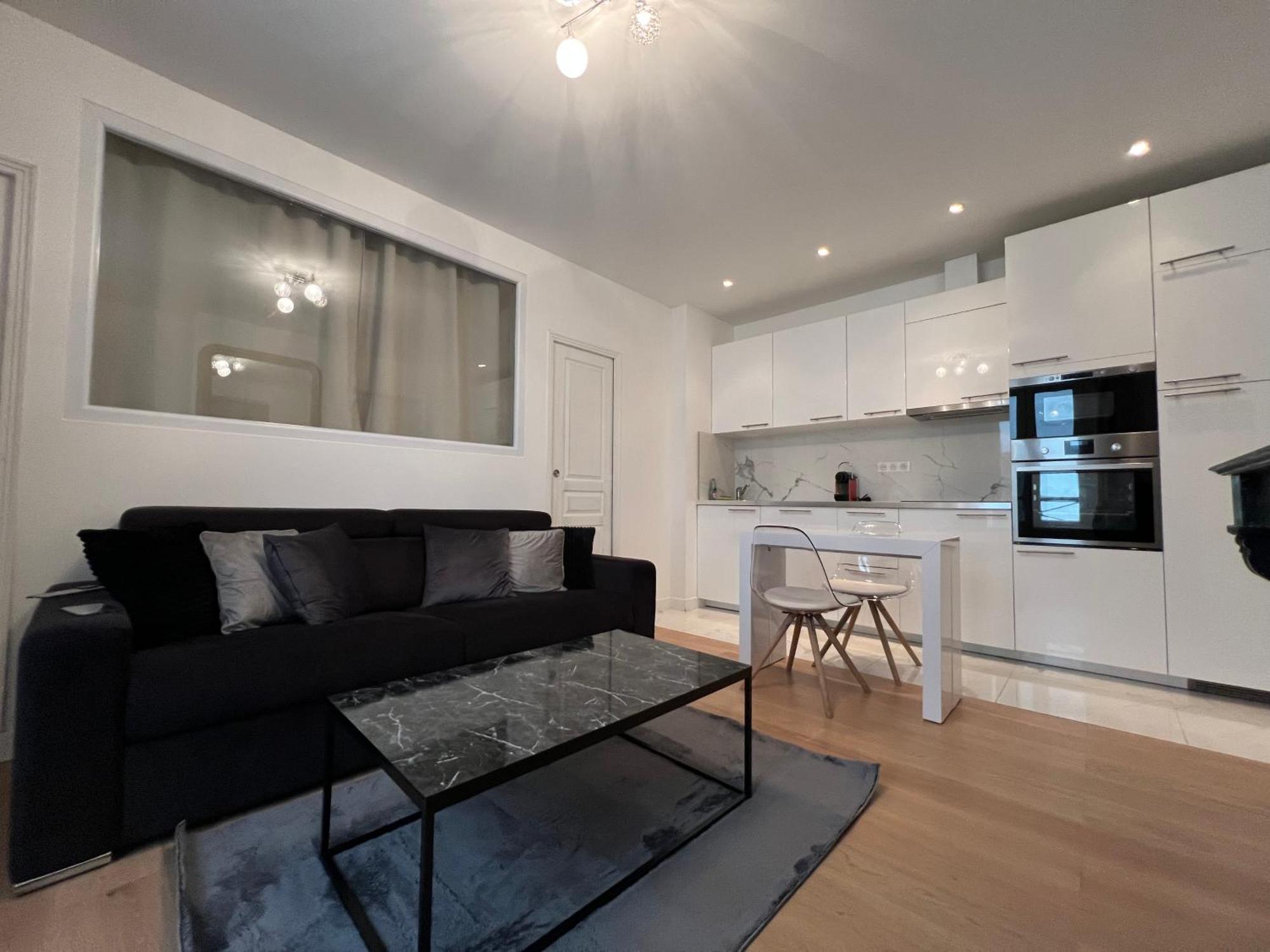 Luxury Appartment, Champs Elysees, Neuf ! Παρίσι Εξωτερικό φωτογραφία